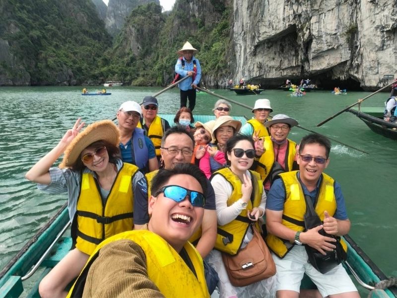 Hanoi – Ninh Binh – Ha Long Bay 1 Day