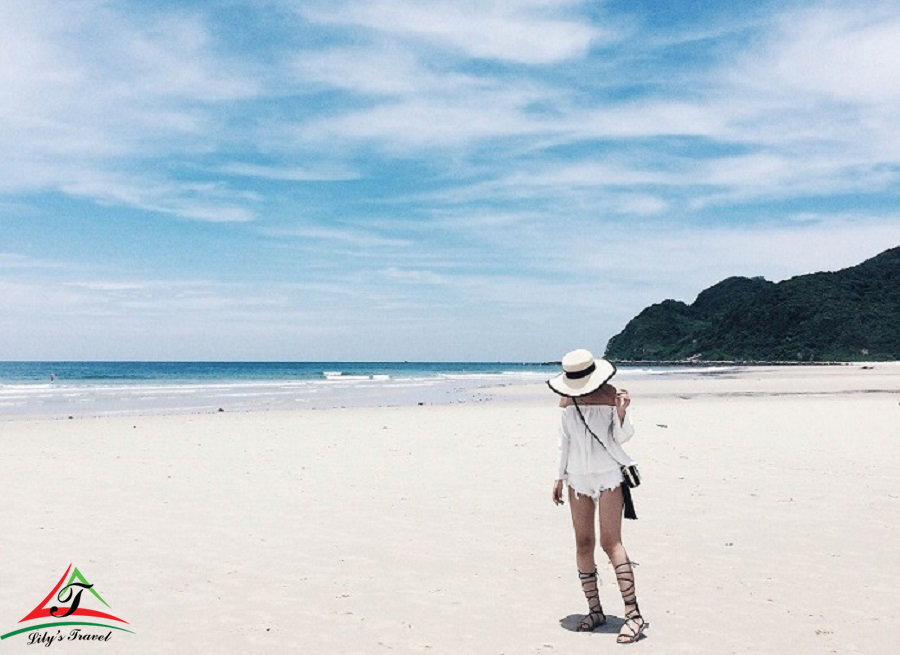 The beach on Quan Lan Island - Source: Instagram