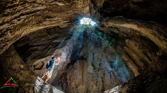 Cave in Ngu Hanh Son Mountain