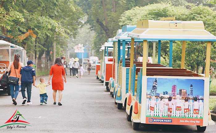 The car will take you slowly through the park, swinging under the shade of cool trees to watch the animals.