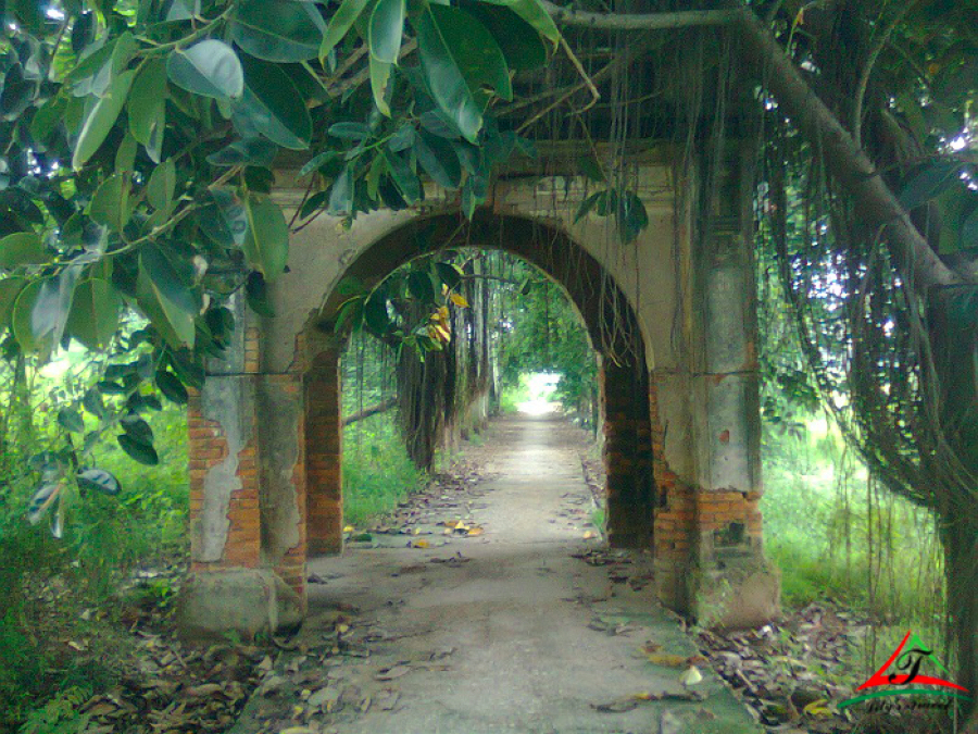 the old gate of Phong Nam ancient village