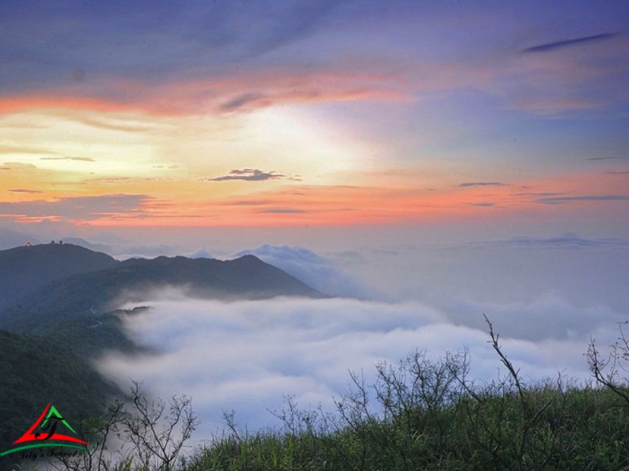 Hunting cloud at Ban Co peak