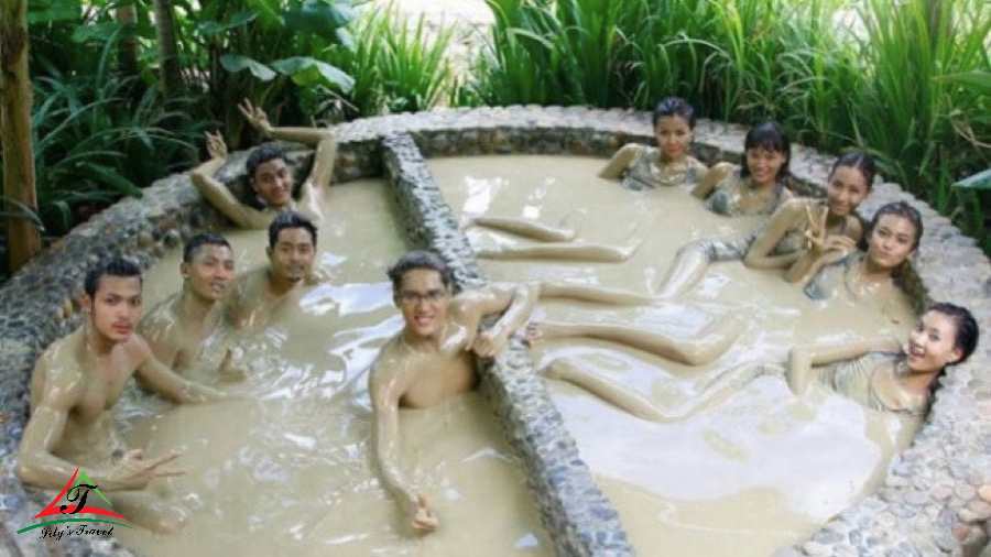 Binh Chau hot spring