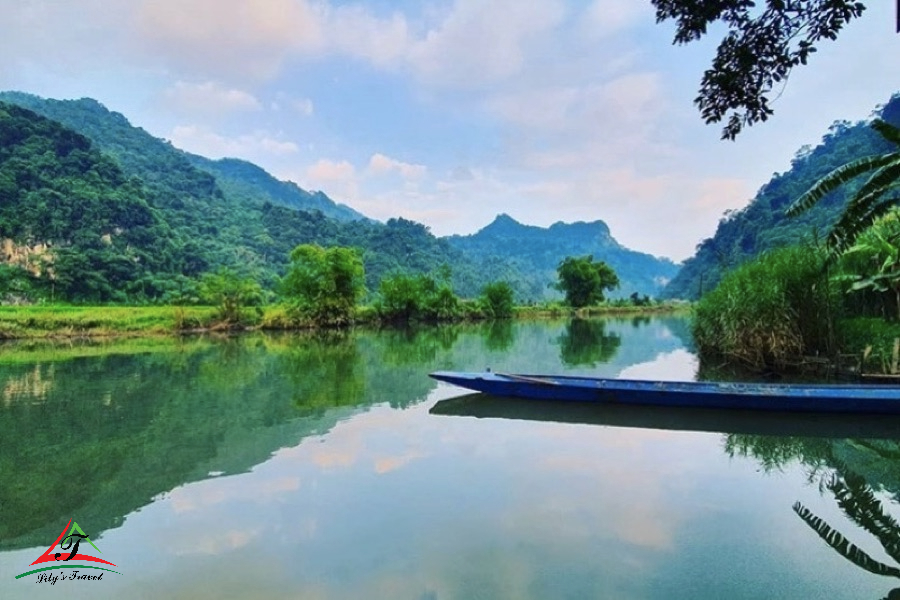 Ba Be Lake in Bac Kan - Non-water with charming scenery