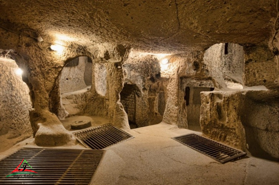 Cu Chi Tunnels