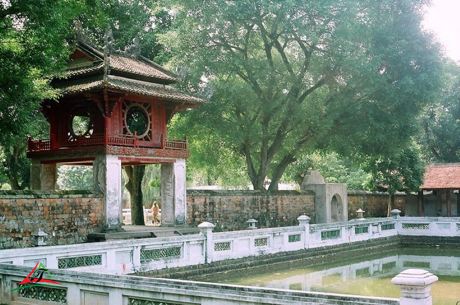 The unique architectural of Van Mieu Temple is the symbol of Nguyen Dynasty and is the simulation of the architectural of China