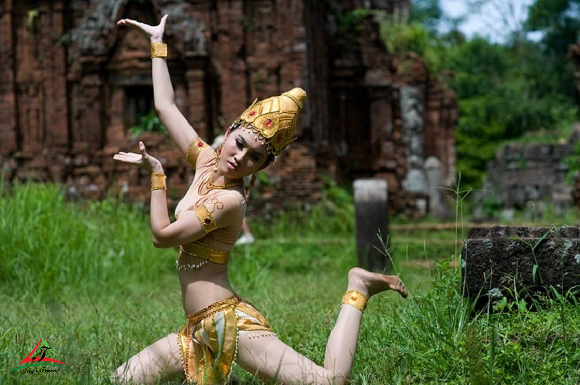 Apsara dance