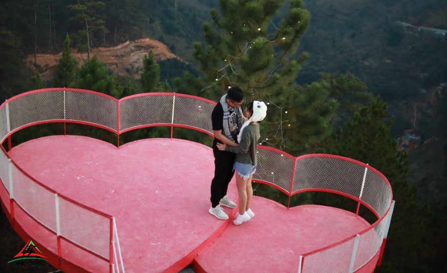 Da Lat Love Bridge