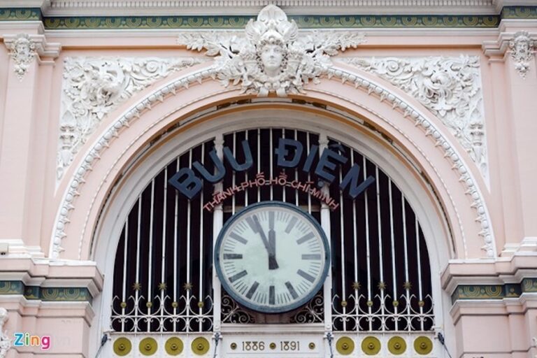 Sai Gon Central Post Office clock