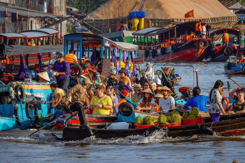 How to Get to Can Tho Floating Markets from HCM City