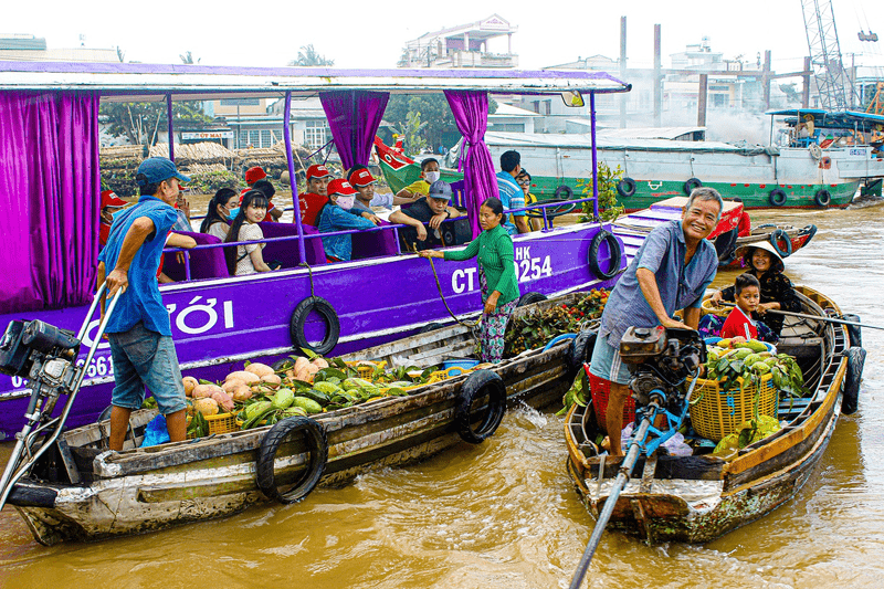 How to Find Can Tho Floating Market Tours by Yourself