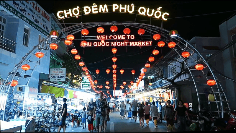 Where to Stay Near Phu Quoc Night Market?