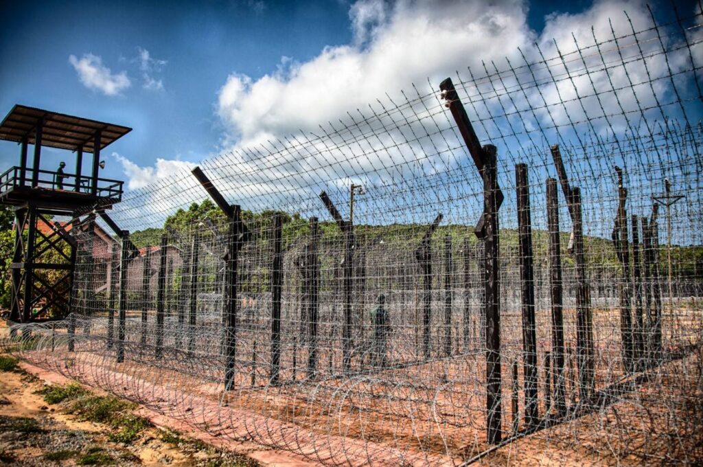 Be careful around barbed-wire fences at Phu Quoc POW camp (Photo: AK-27)