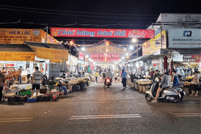 Vung Tau Night Market: A Culinary Adventure