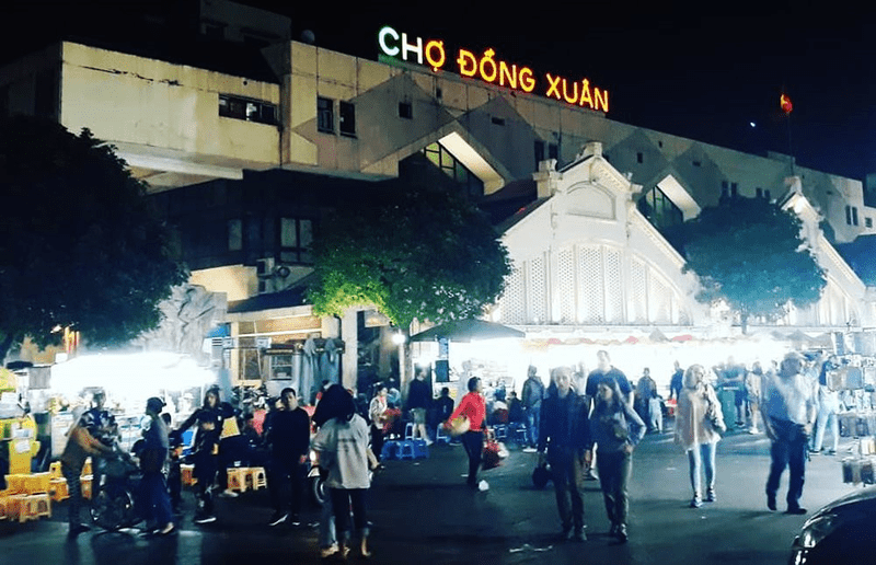 Dong Xuan Night Market