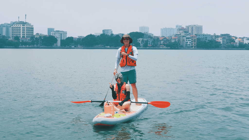 Try SUP Boating in West Lake