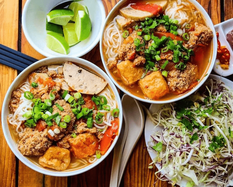 Bun Oc & Bun Rieu - Snail and Crab Noodle Soups