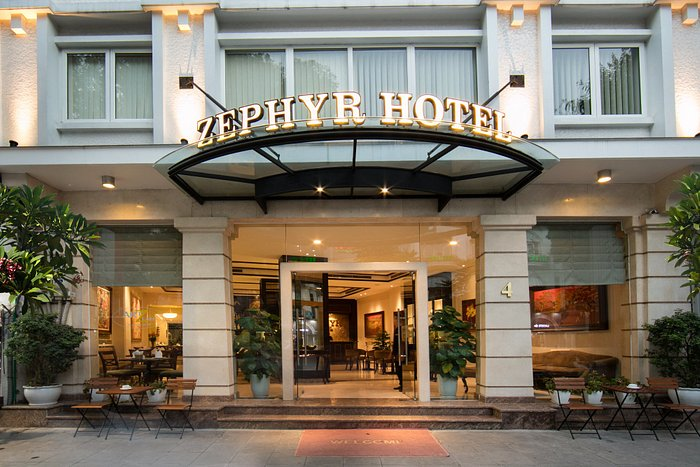 Zephyr Hotel