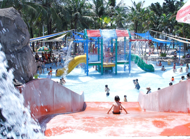 Best Time to Visit West Lake Water Park