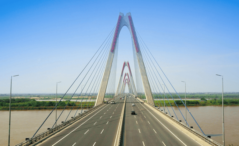 Overview of Nhat Tan bridge – a symbol of Hanoi's modern development