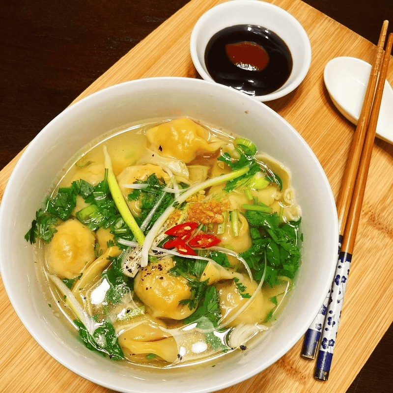 Wonton Noodle Soup (My hoanh thanh)