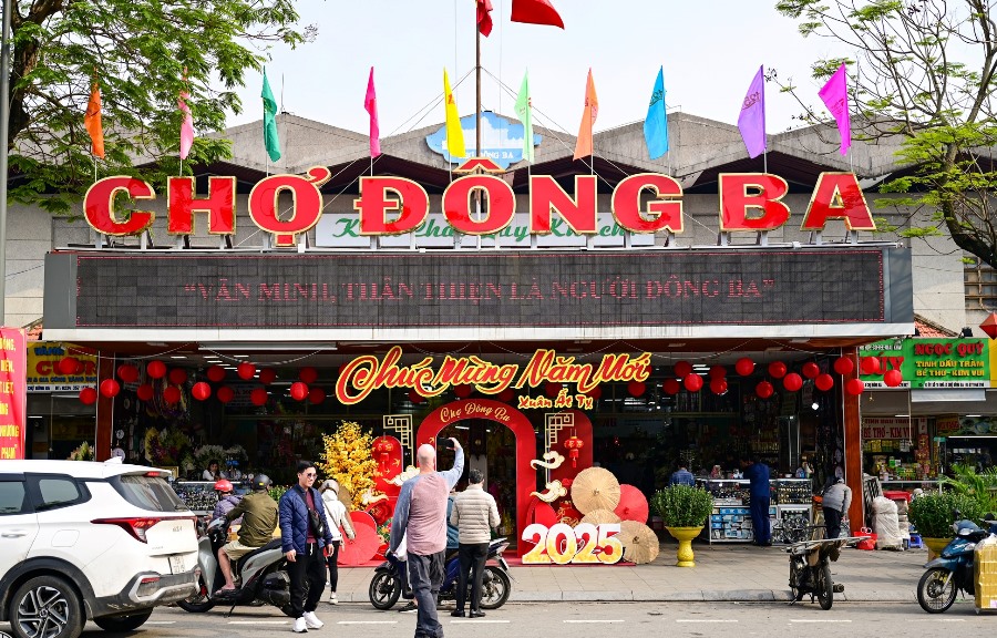 Dong-Ba-Market-Hue