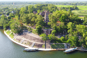 Best times to visit Thien Mu Pagoda