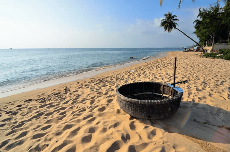 Best things to do at Ho Tram Beach
