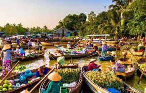 Long Xuyen Floating Market (An Giang Province)