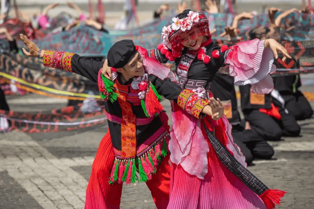 A romantic gathering where Hmong and Dao youth expressed affection