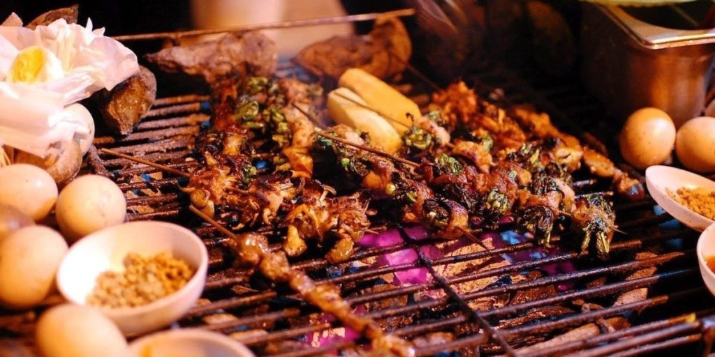 Sapa Night Market - One of the unmissable Lao Cai attractions