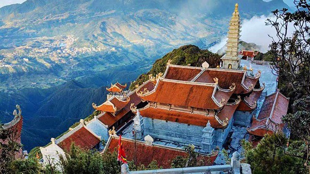 Den Thuong and Den Mau Lao Cai