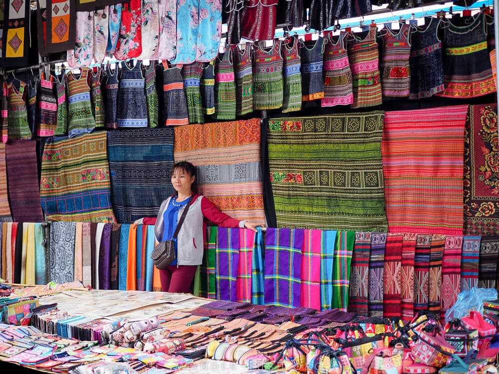Ta Van Market with eye-catching handmade brocade and ethnic crafts