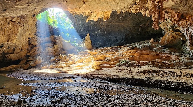 Nguom Ngao Cave: A rare natural masterpiece in Cao Bang