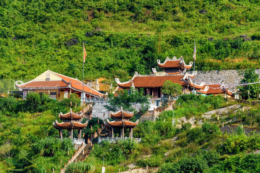  The Pagoda of Phat Tich Truc Lam