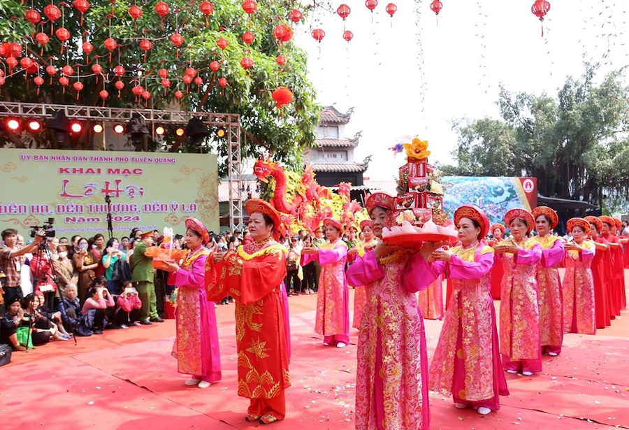 Y La Temple is essential to the practice of Mother Goddess worship, which is an important part of Vietnamese spiritual life. It is still a place where rites and offerings are made on a regular basis, attracting both locals and pilgrims.