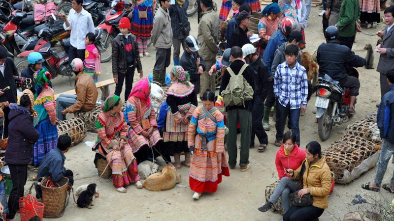 Sa Phin market