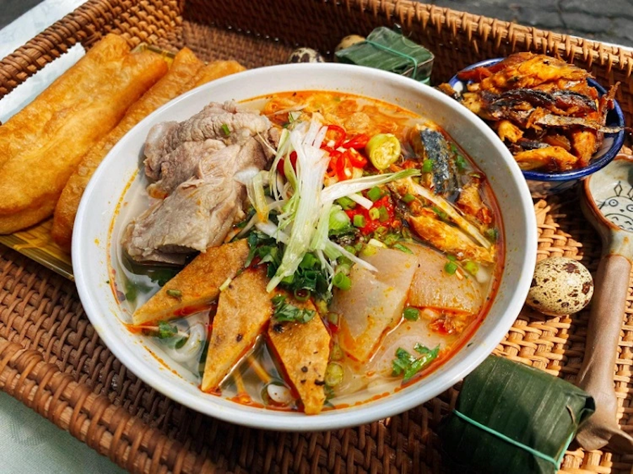 Banh Canh Cha Ca 