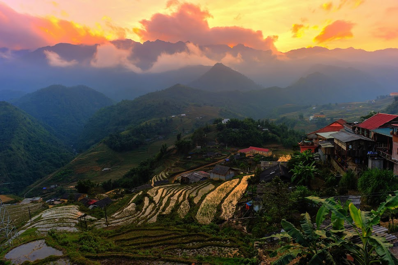 Best time to go to Cat Cat village