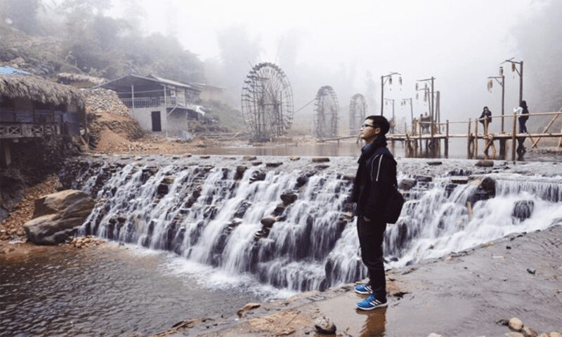 The weather in Cat Cat village is very cold, with an average temperature of 4-10°C, sometimes below 0°C.
