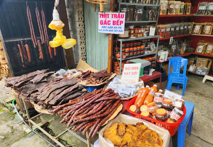 Enjoy the cuisine of H’mong people