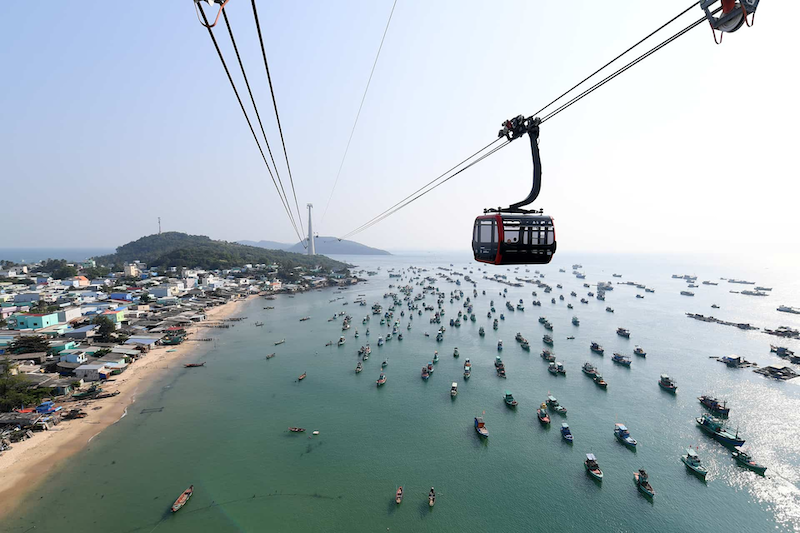 How to get to Sao Beach from An Thoi cable car station