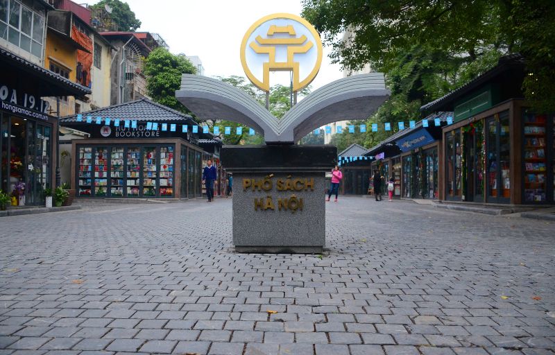 What to Do at Book Street Hanoi