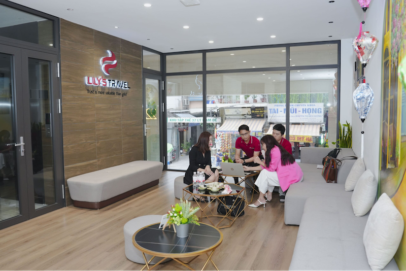 Lily's Travel tours are often combined with visits to places such as Vinpearl Aquarium to help your journey in Hanoi become more complete, gentle and memorable than ever.