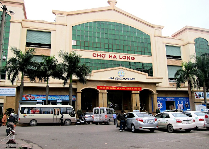 Ha Long Market (about 1–1.2 km from Hon Gai market)