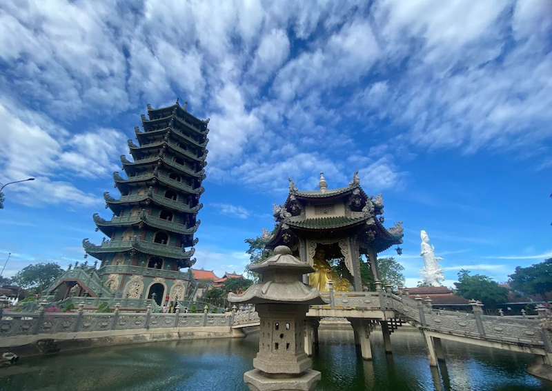 Architecture and highlights of Go Ken Pagoda