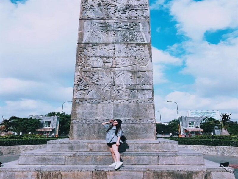 Why travelers use Moc Bai International Border Gate