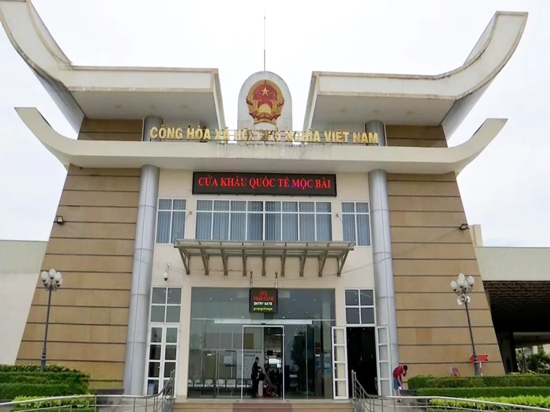 Procedures at Moc Bai International Border Gate