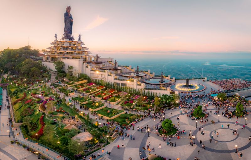 History and legends of Ba Den Mountain