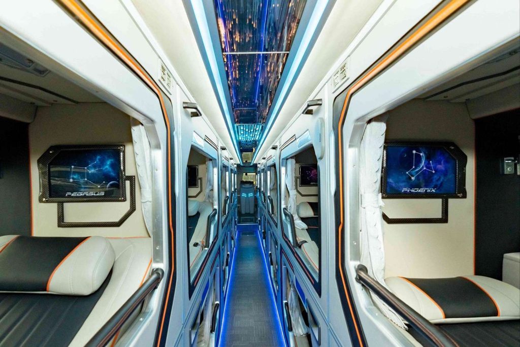 Limousine bus from Ho Chi Minh City to Mui Ne